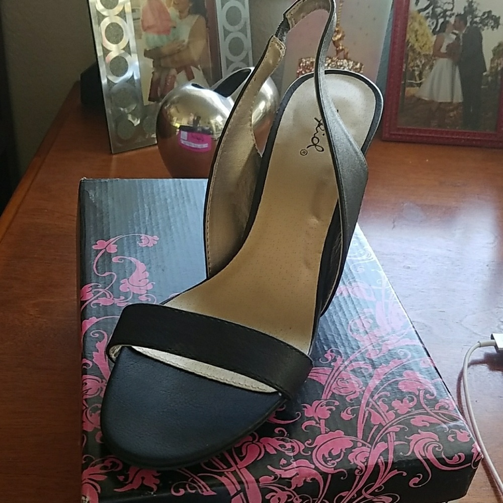 New in BOX Black Cupid Heels